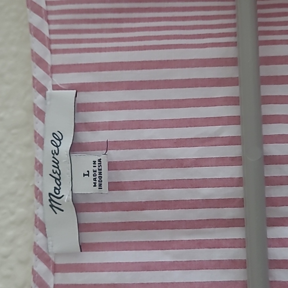 Ruffle-Hem Wrap Top in Stripe Print (L) - Picture 3 of 6